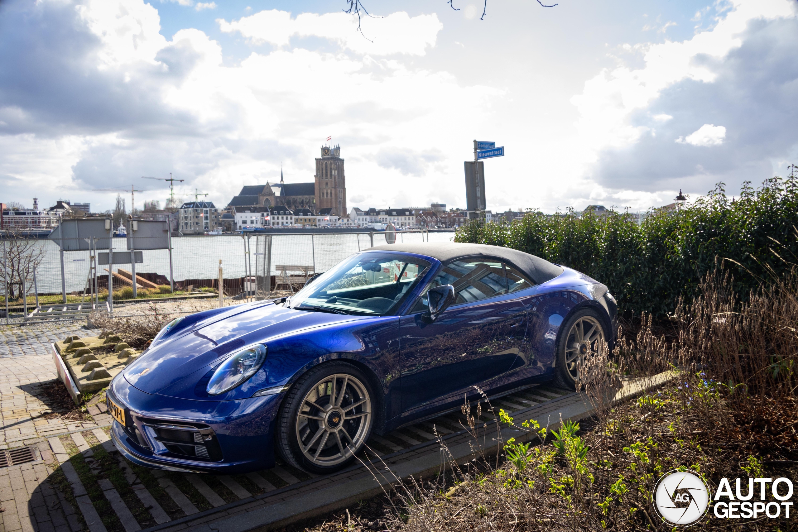 Porsche 992 Carrera GTS Cabriolet
