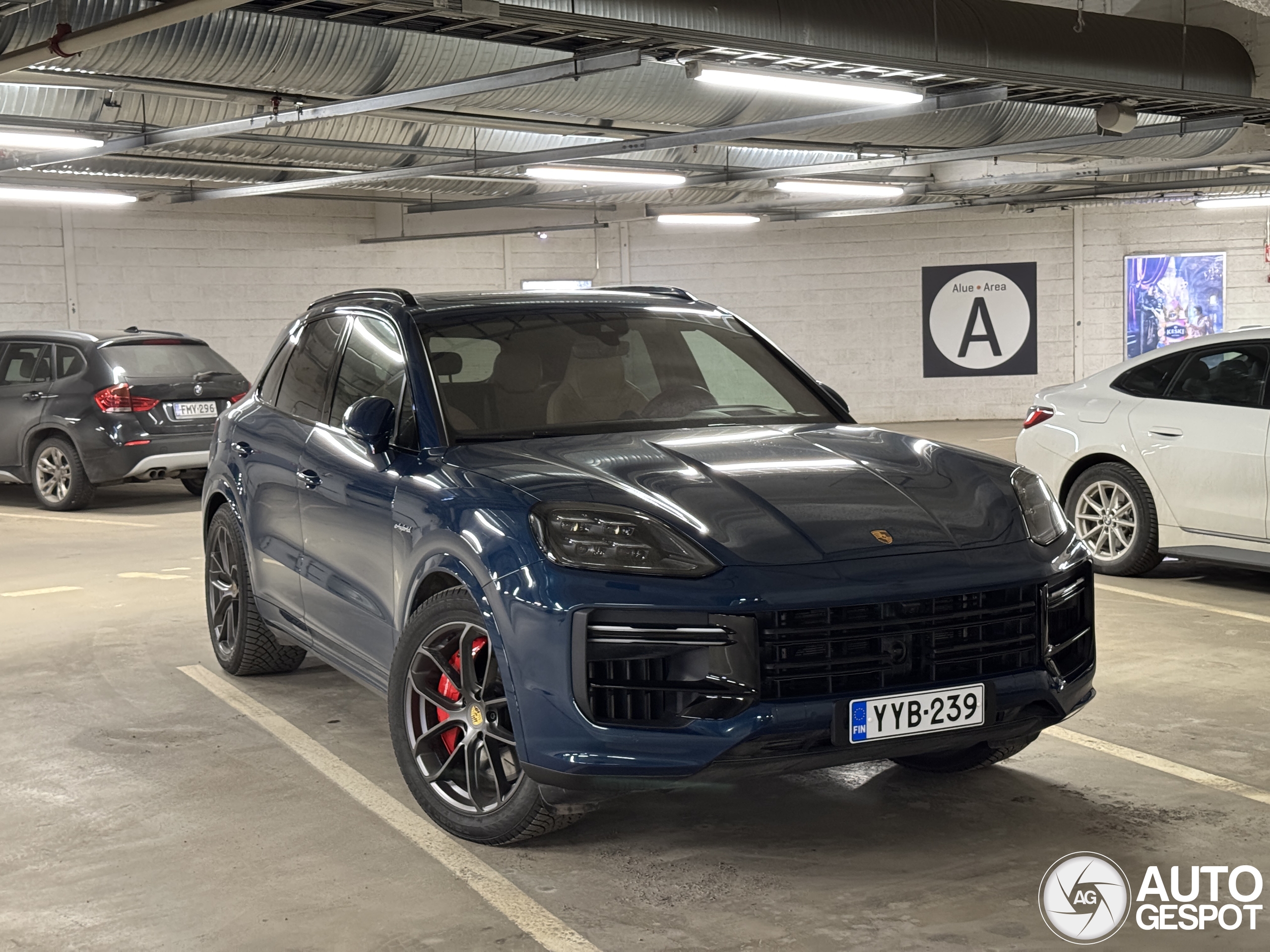 Porsche 9YA Cayenne Turbo E-Hybrid