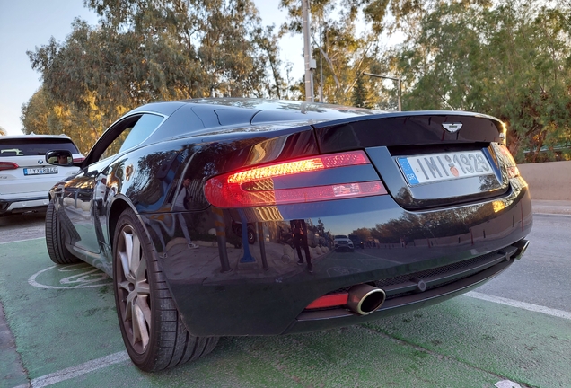 Aston Martin DB9