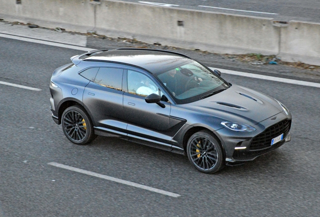 Aston Martin DBX707