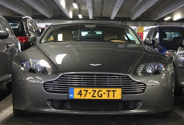 Aston Martin V8 Vantage