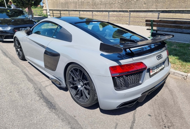Audi R8 V10 Plus 2015