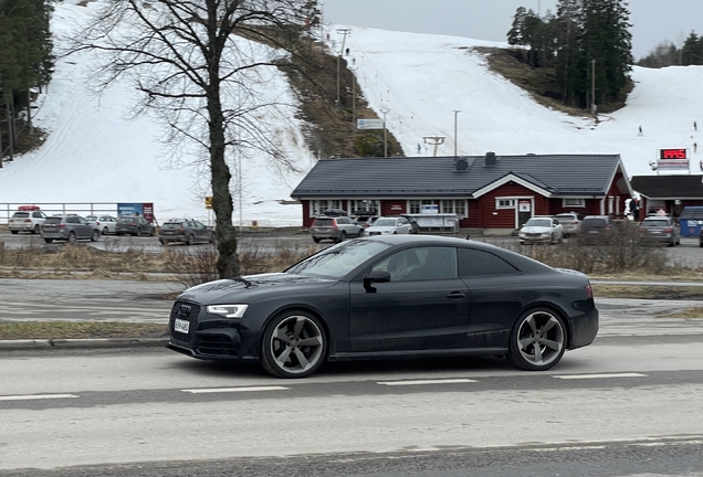 Audi RS5 B8 2012