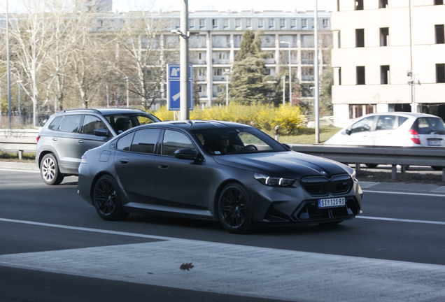 BMW M5 G90