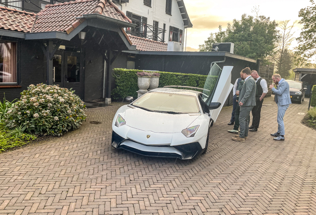 Lamborghini Aventador LP750-4 SuperVeloce