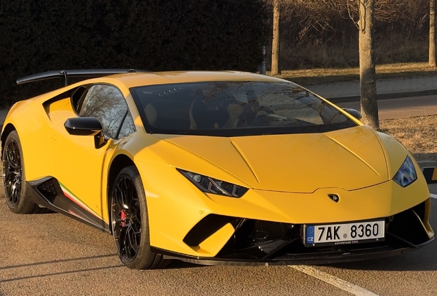 Lamborghini Huracán LP640-4 Performante