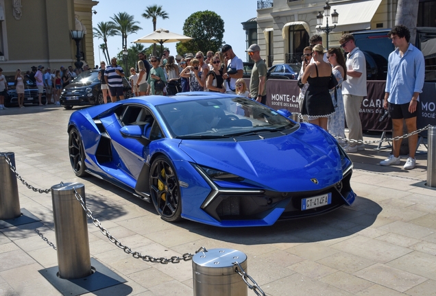 Lamborghini Revuelto