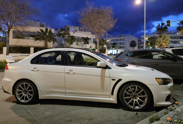 Mitsubishi Lancer Evolution X