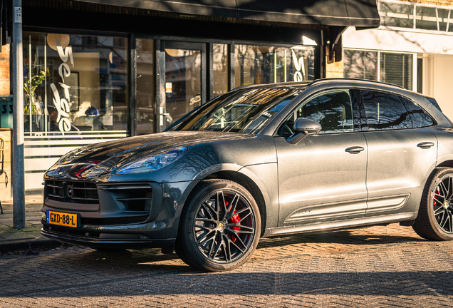 Porsche 95B Macan GTS MkIII