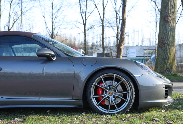 Porsche 991 Carrera 4S Cabriolet MkII