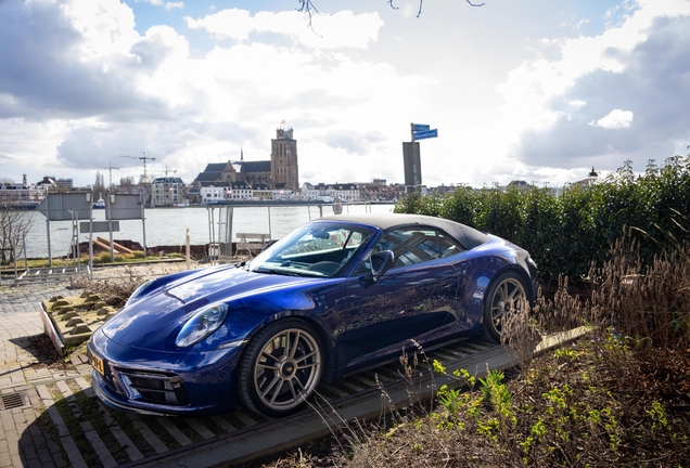 Porsche 992 Carrera GTS Cabriolet