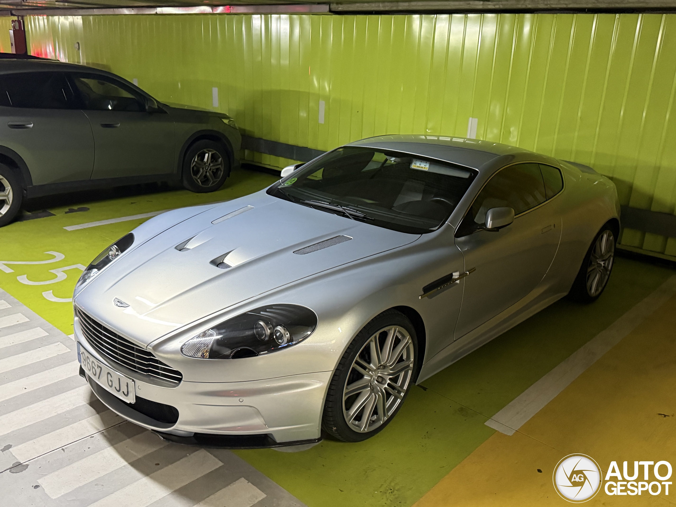 Aston Martin DBS