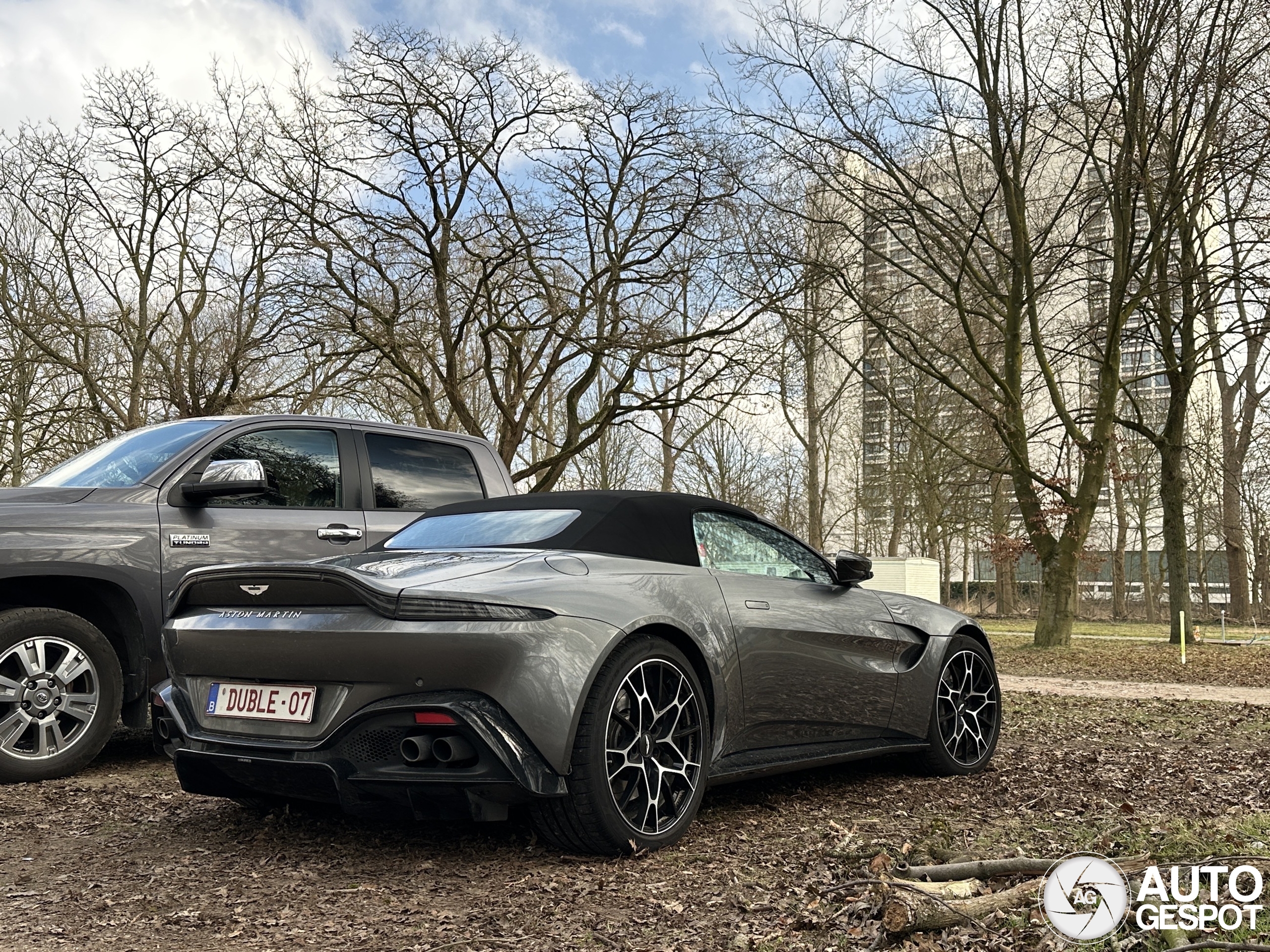 Aston Martin V8 Vantage Roadster 2020