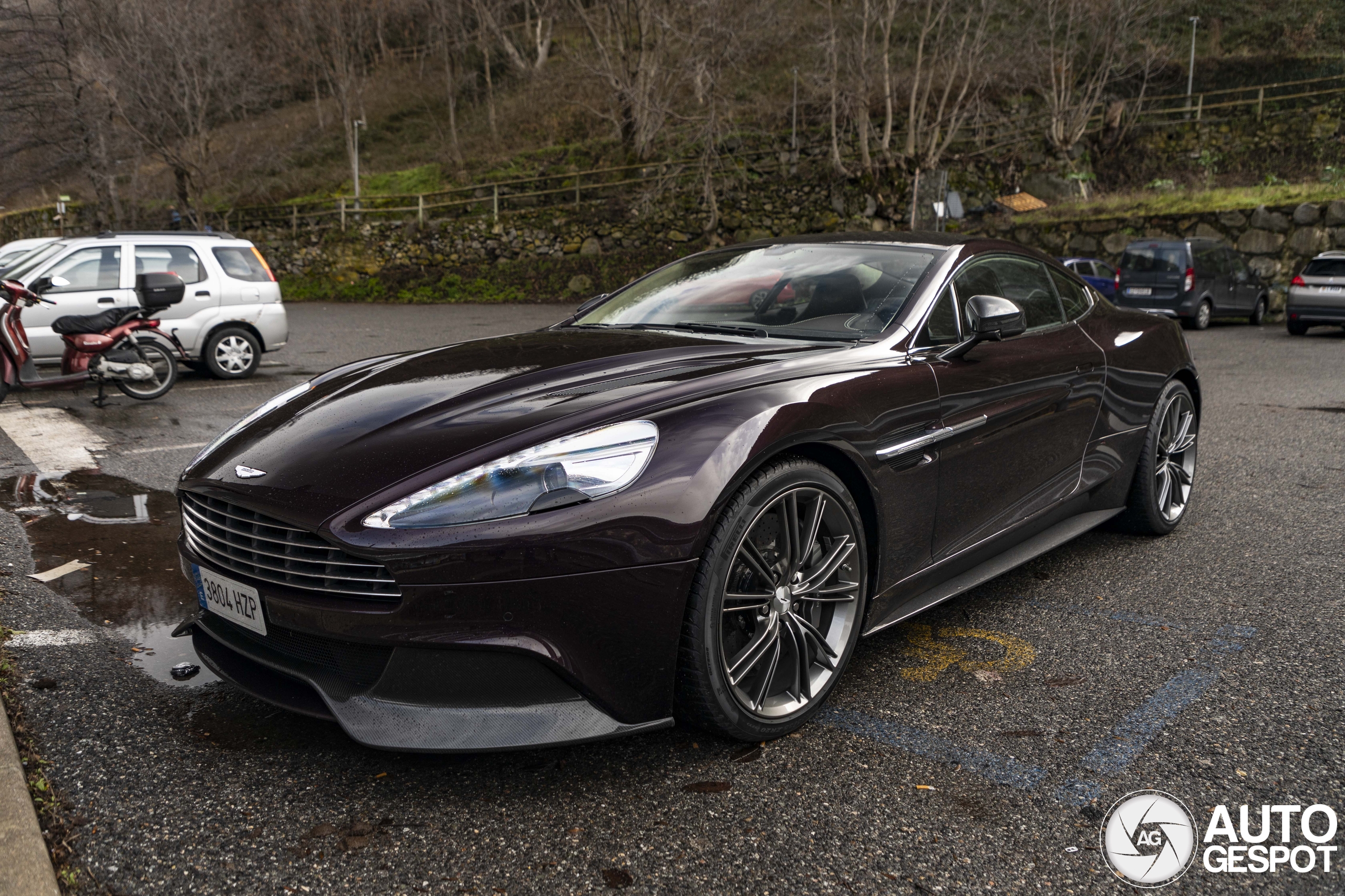Aston Martin Vanquish 2013