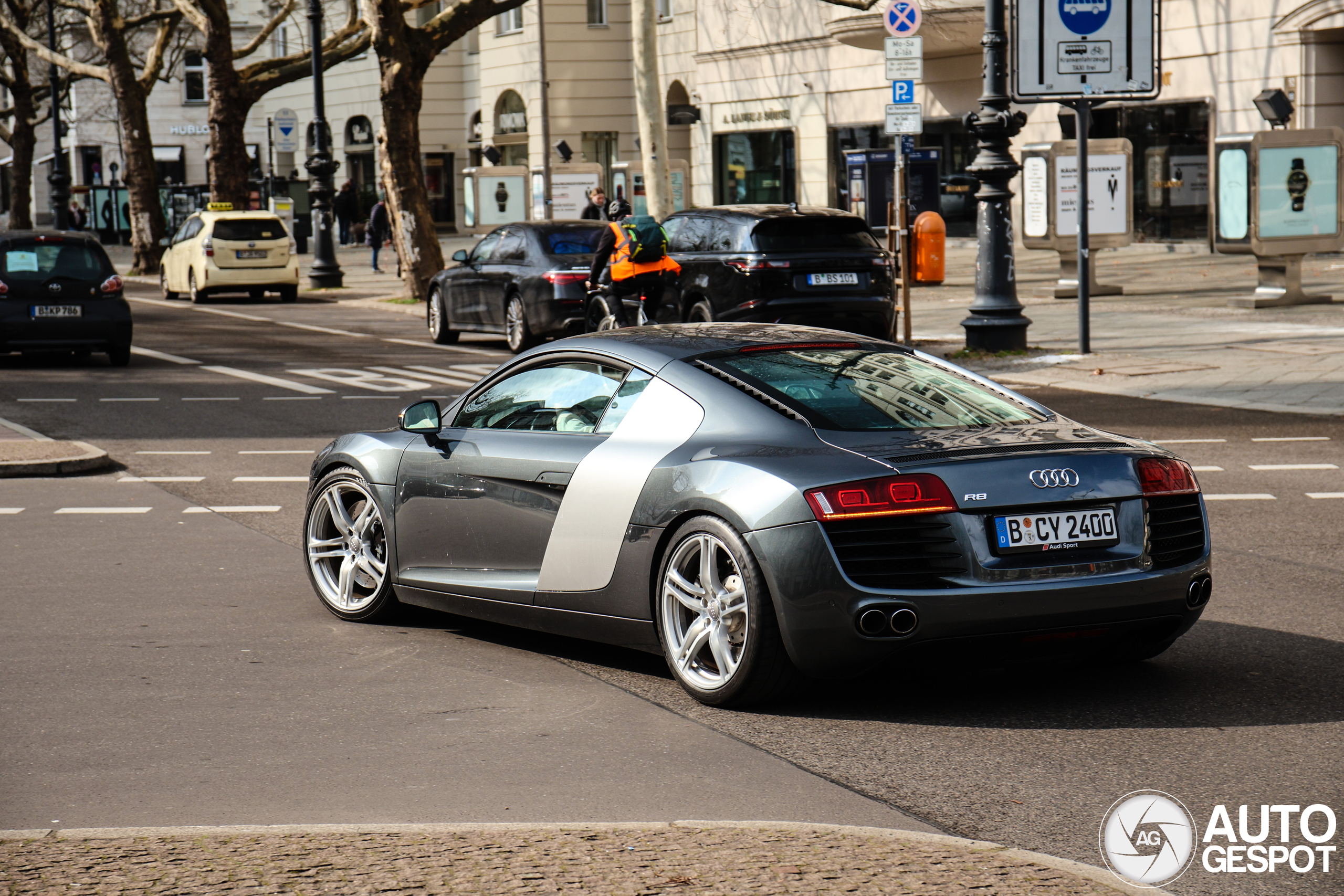 Audi R8