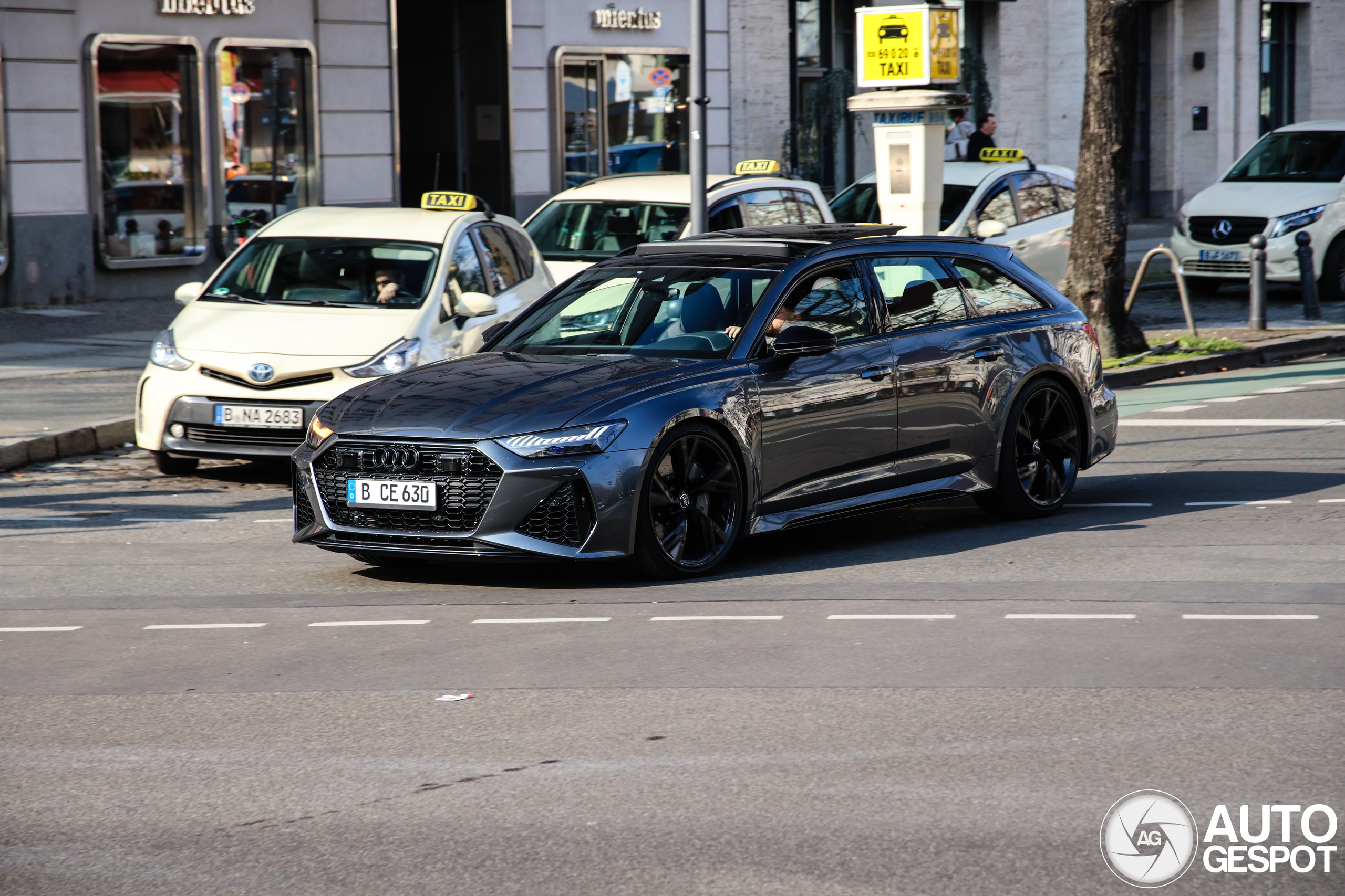 Audi RS6 Avant C8