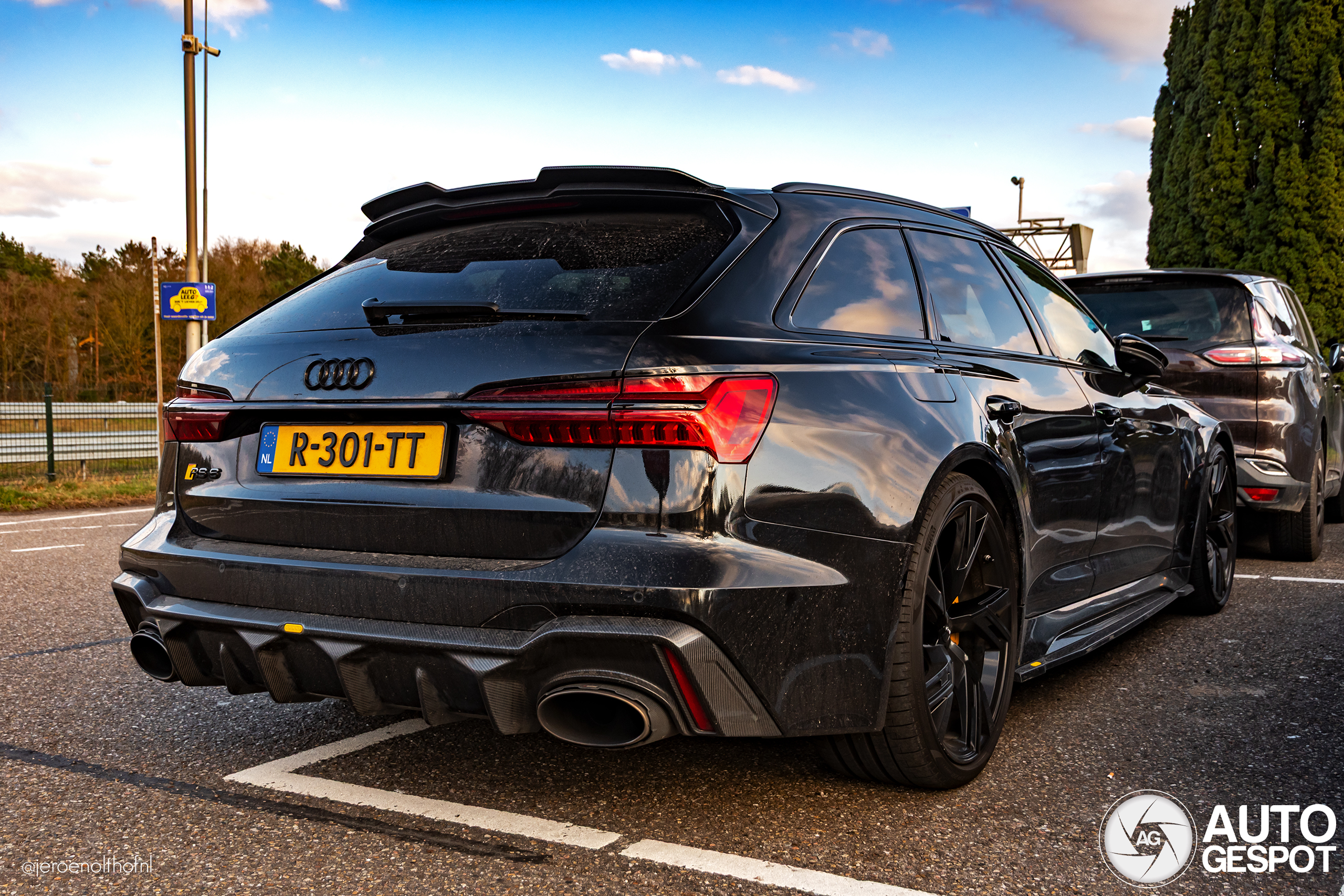 Audi RS6 Avant C8 Urban