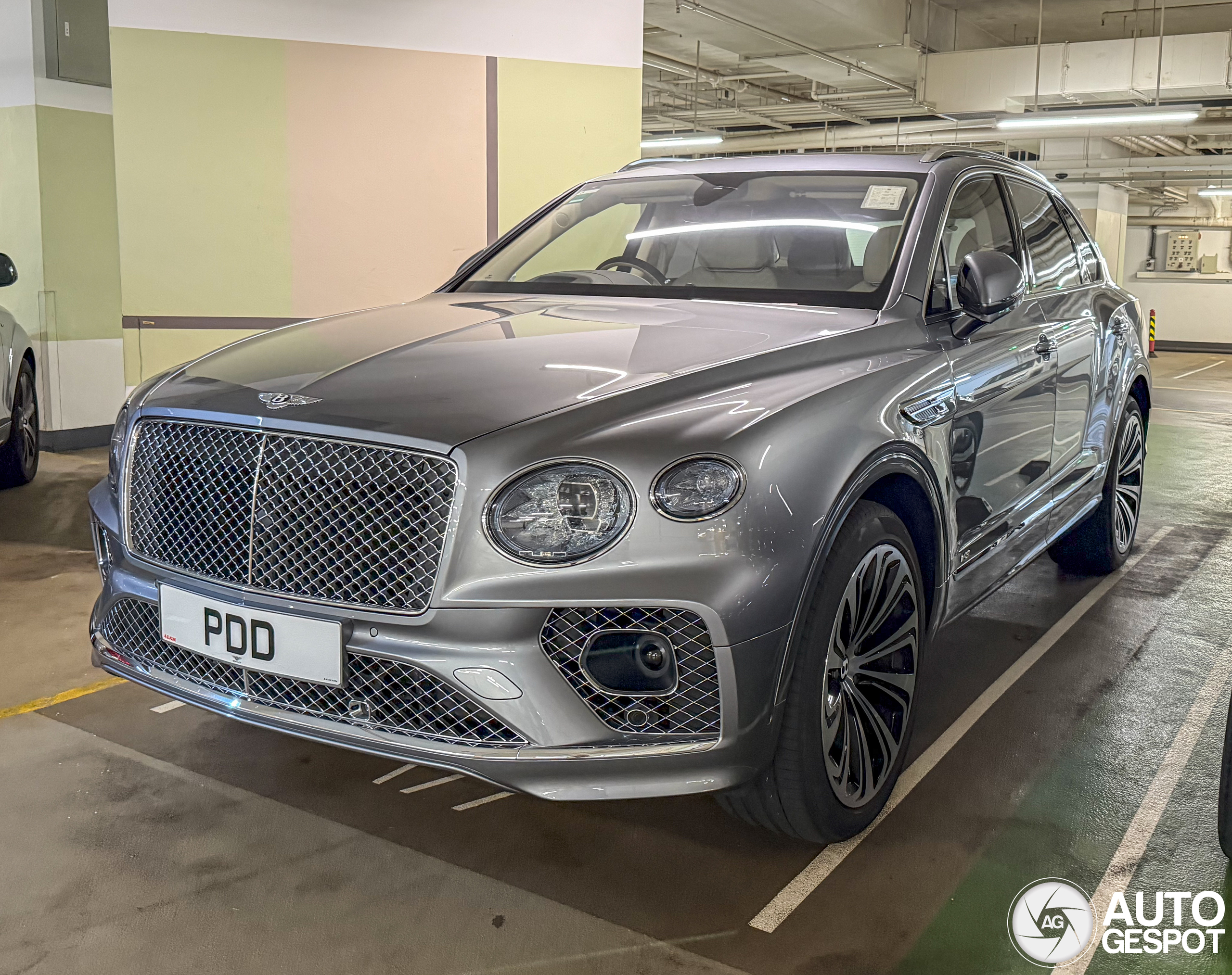 Bentley Bentayga V8 2021