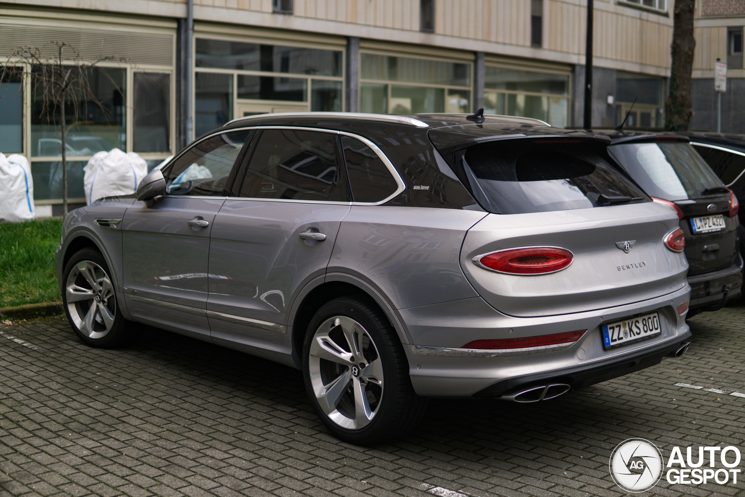Bentley Bentayga V8 2021 First Edition