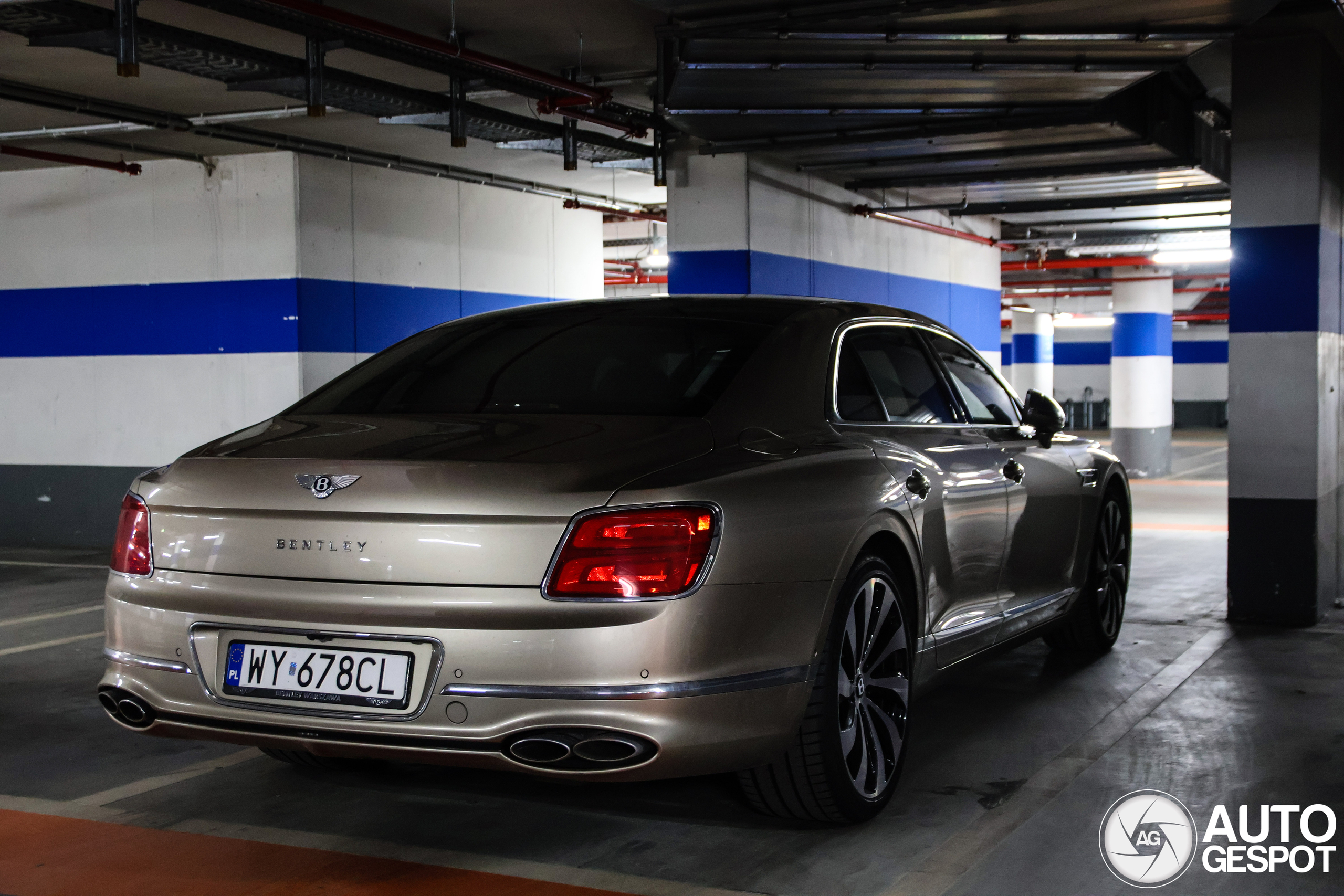 Bentley Flying Spur V8 2022 Mulliner