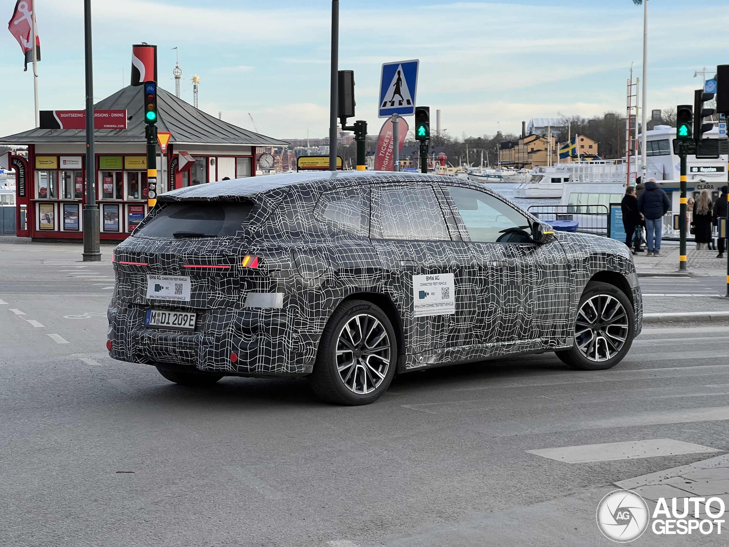 BMW iX3