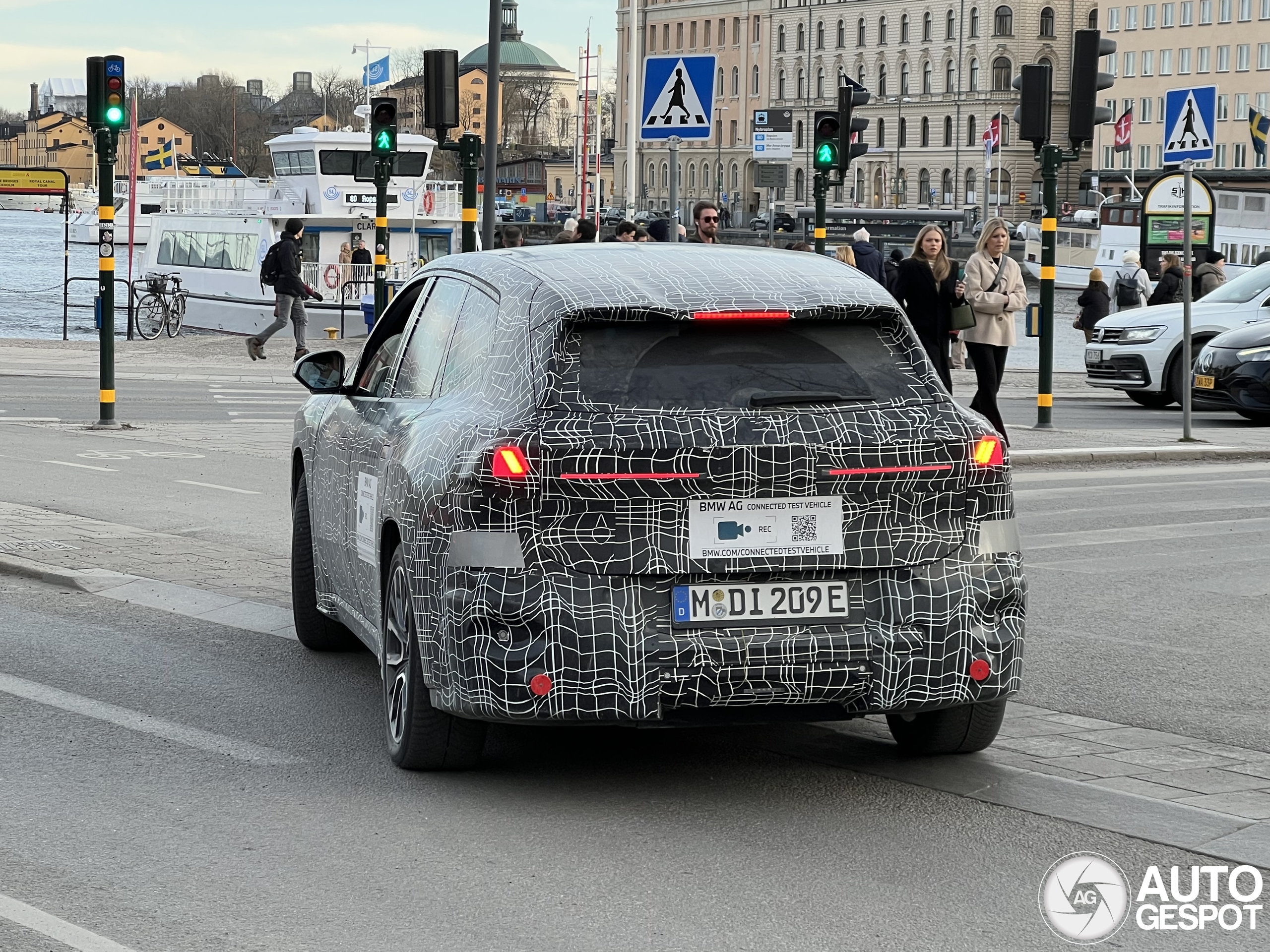 BMW iX3