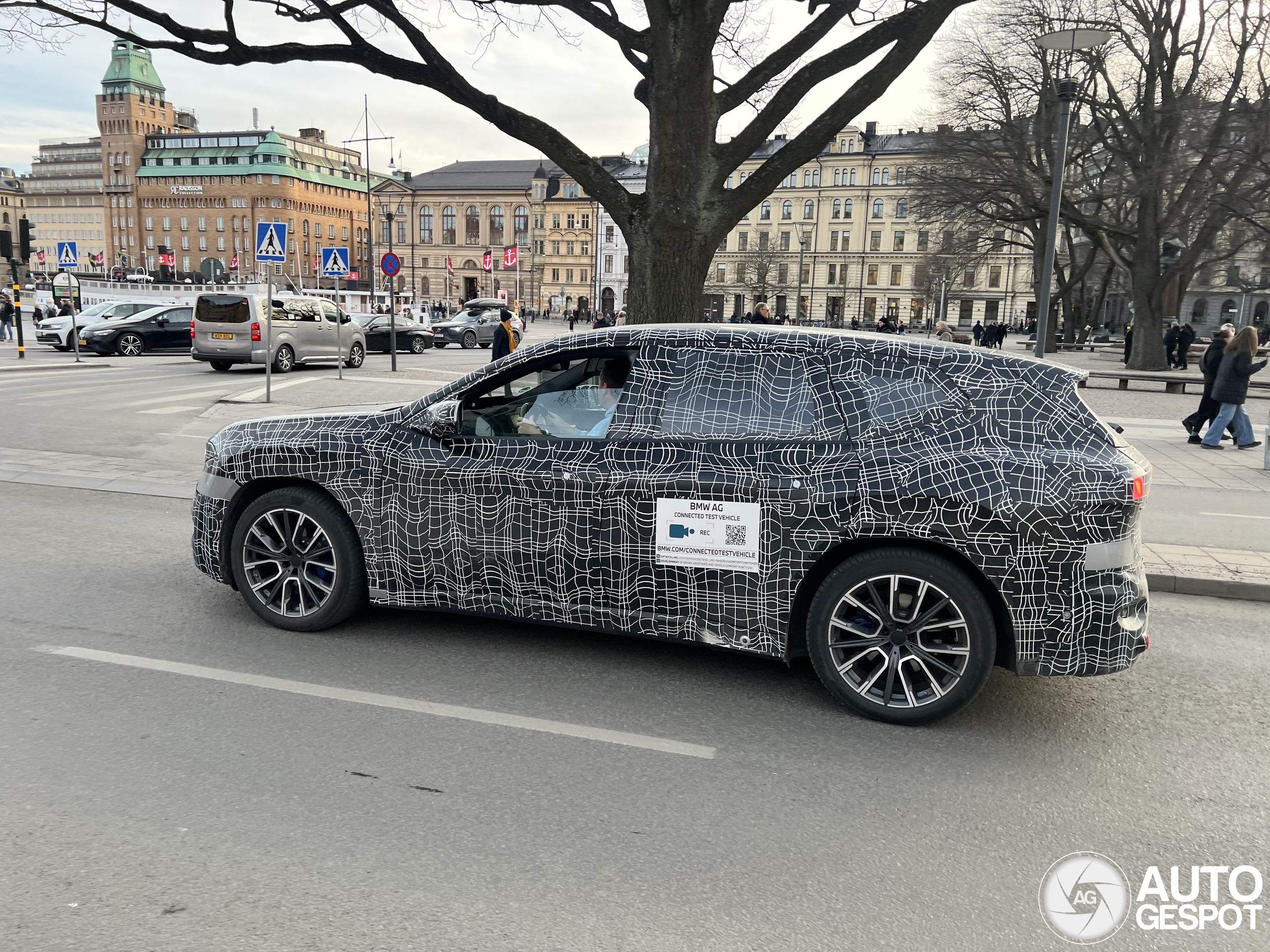 BMW iX3