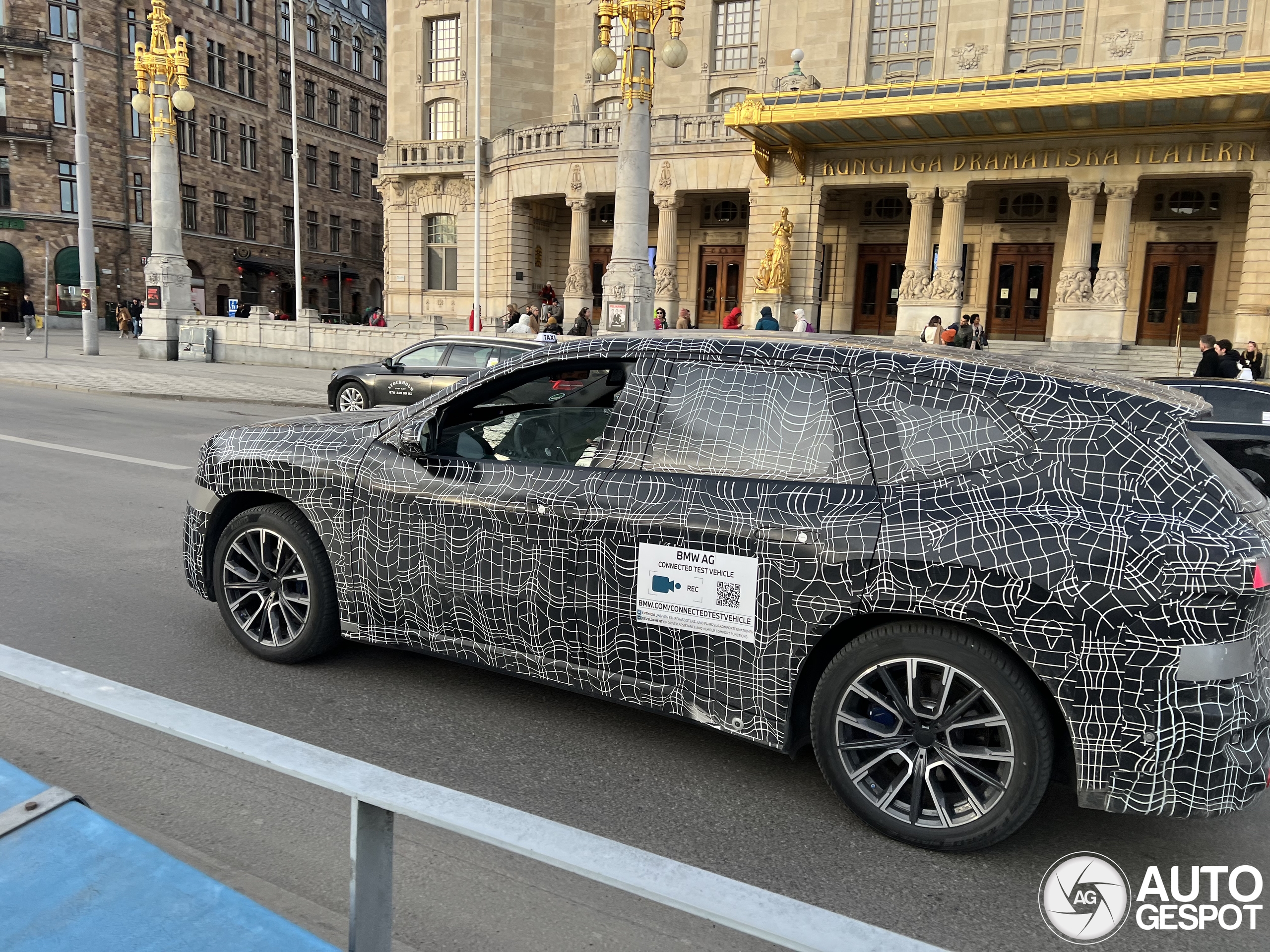 BMW iX3