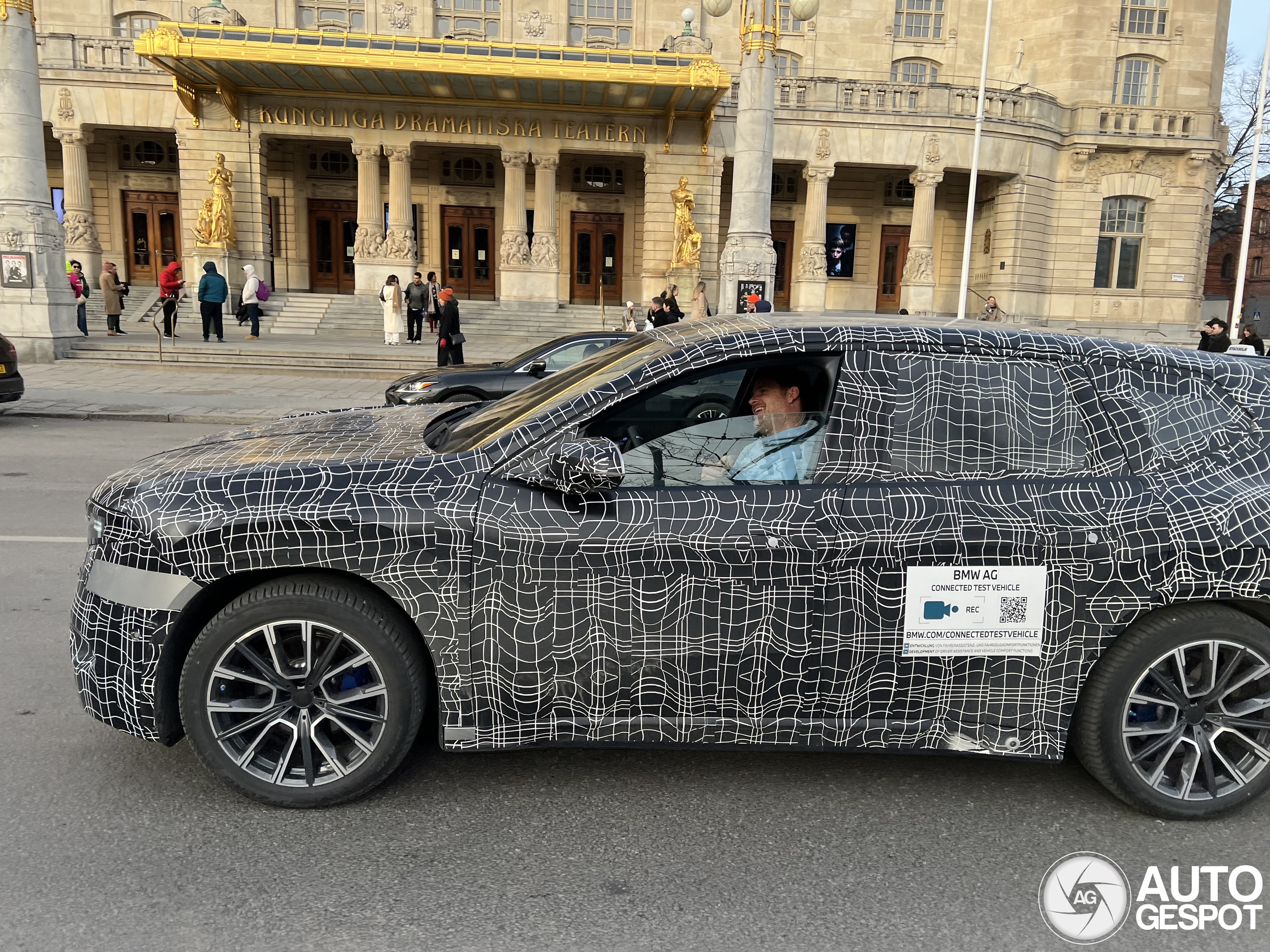 BMW iX3