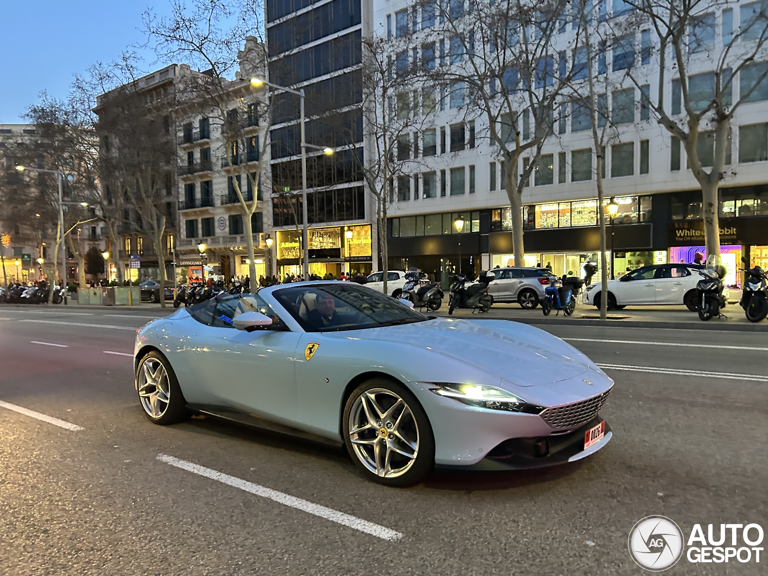 Ferrari Roma Spider