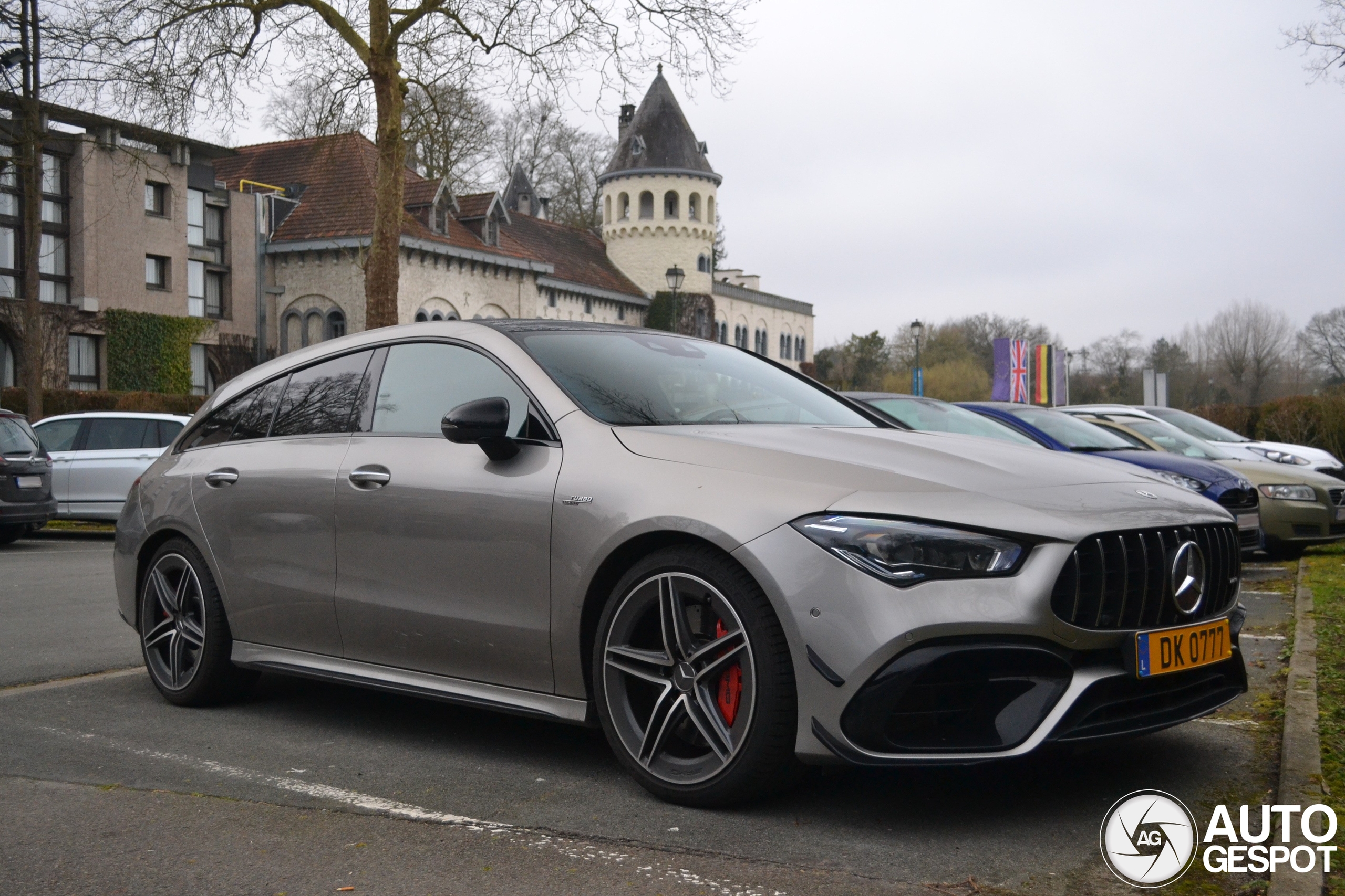 Mercedes-AMG CLA 45 S Shooting Brake X118