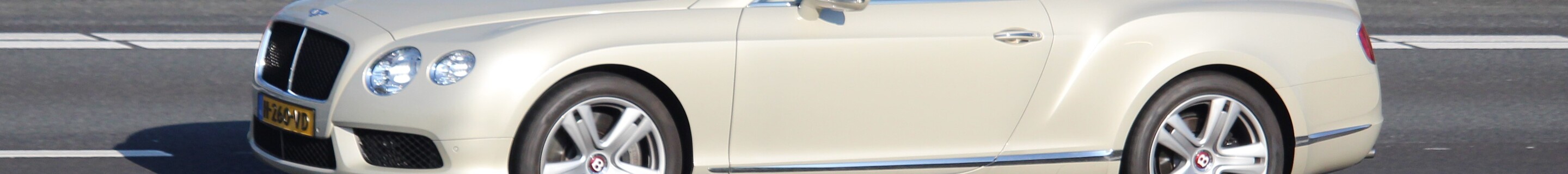 Bentley Continental GTC V8