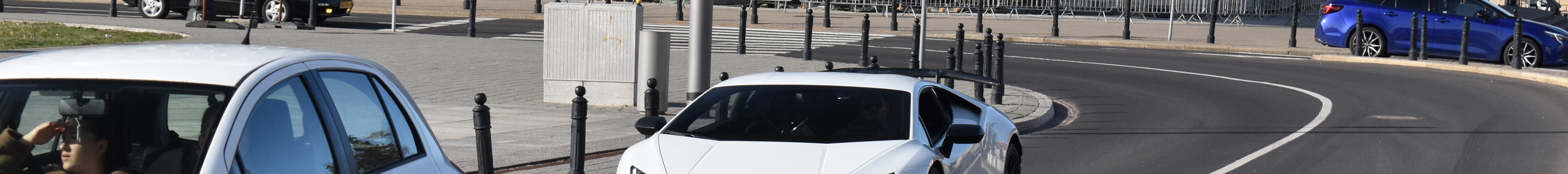 Lamborghini Huracán LP640-4 Performante