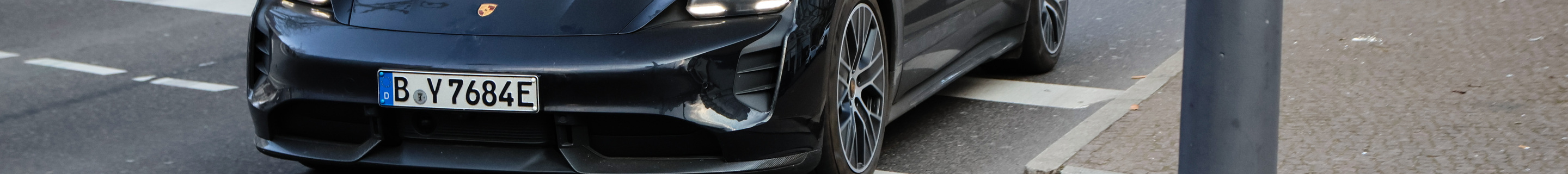 Porsche Taycan Turbo S Sport Turismo