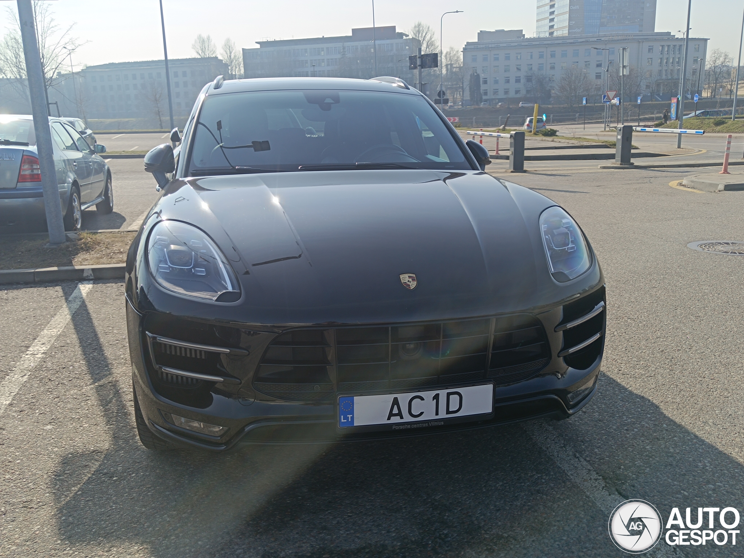 Porsche 95B Macan Turbo