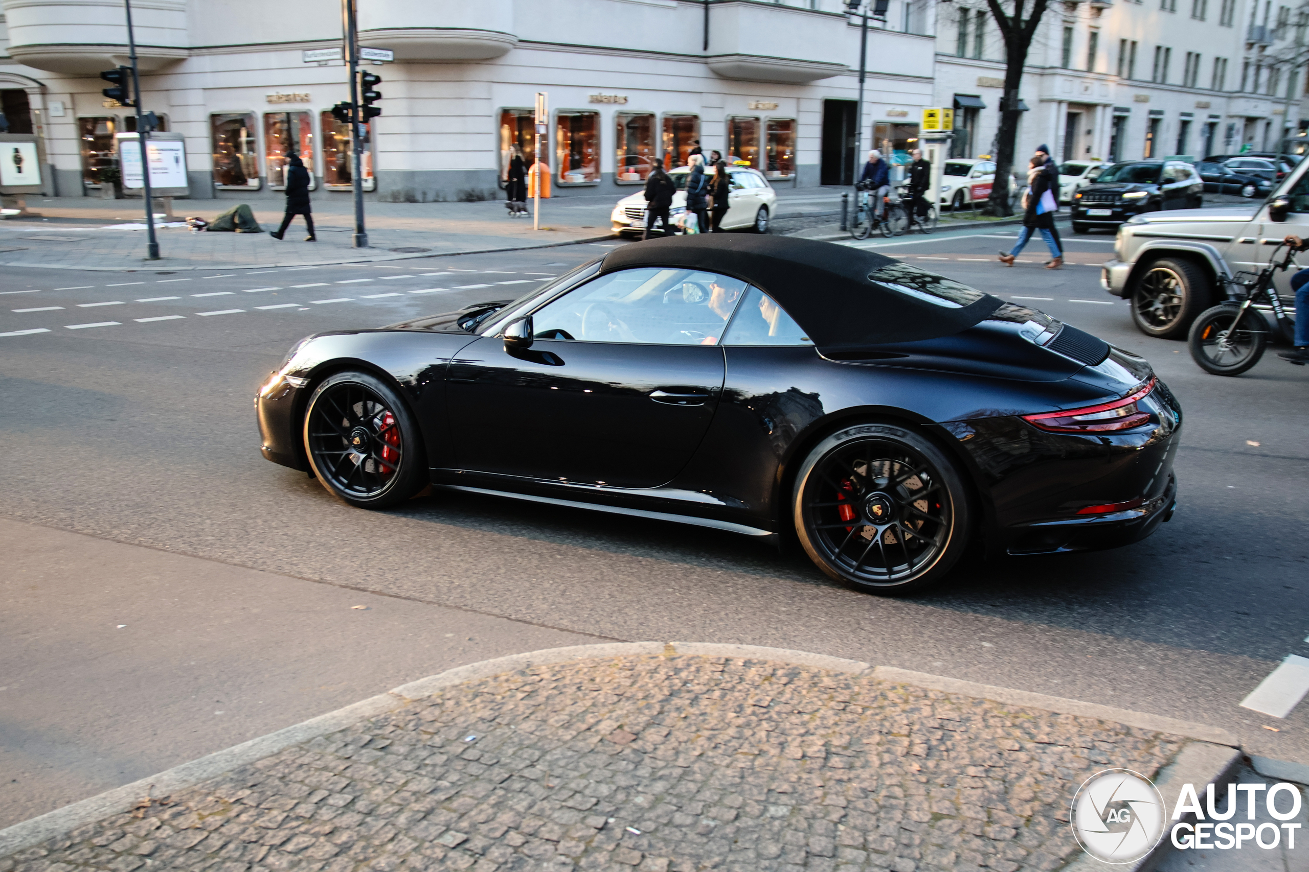Porsche 991 Carrera 4 GTS Cabriolet MkII