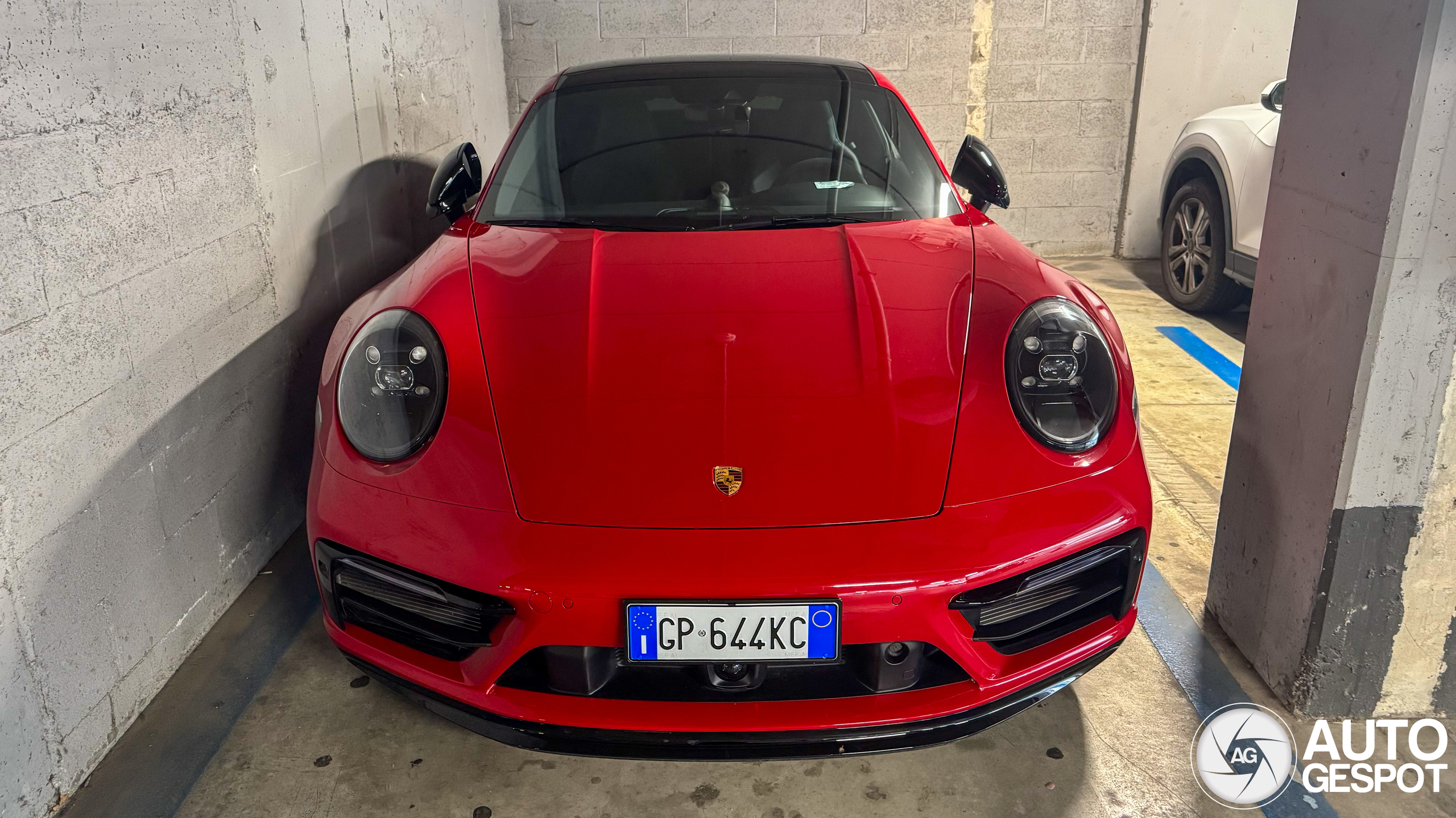 Porsche 992 Carrera 4 GTS
