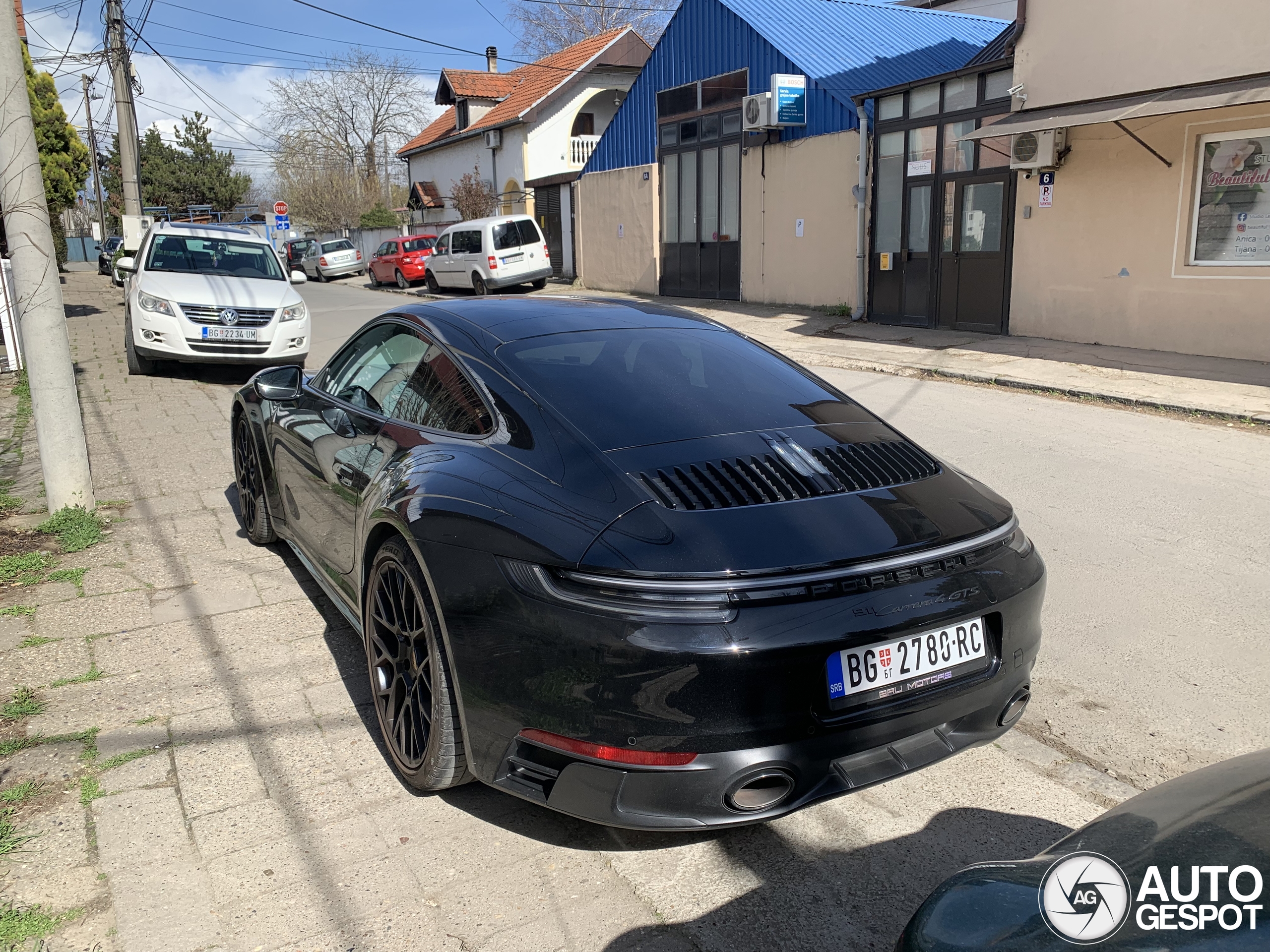 Porsche 992 Carrera 4 GTS