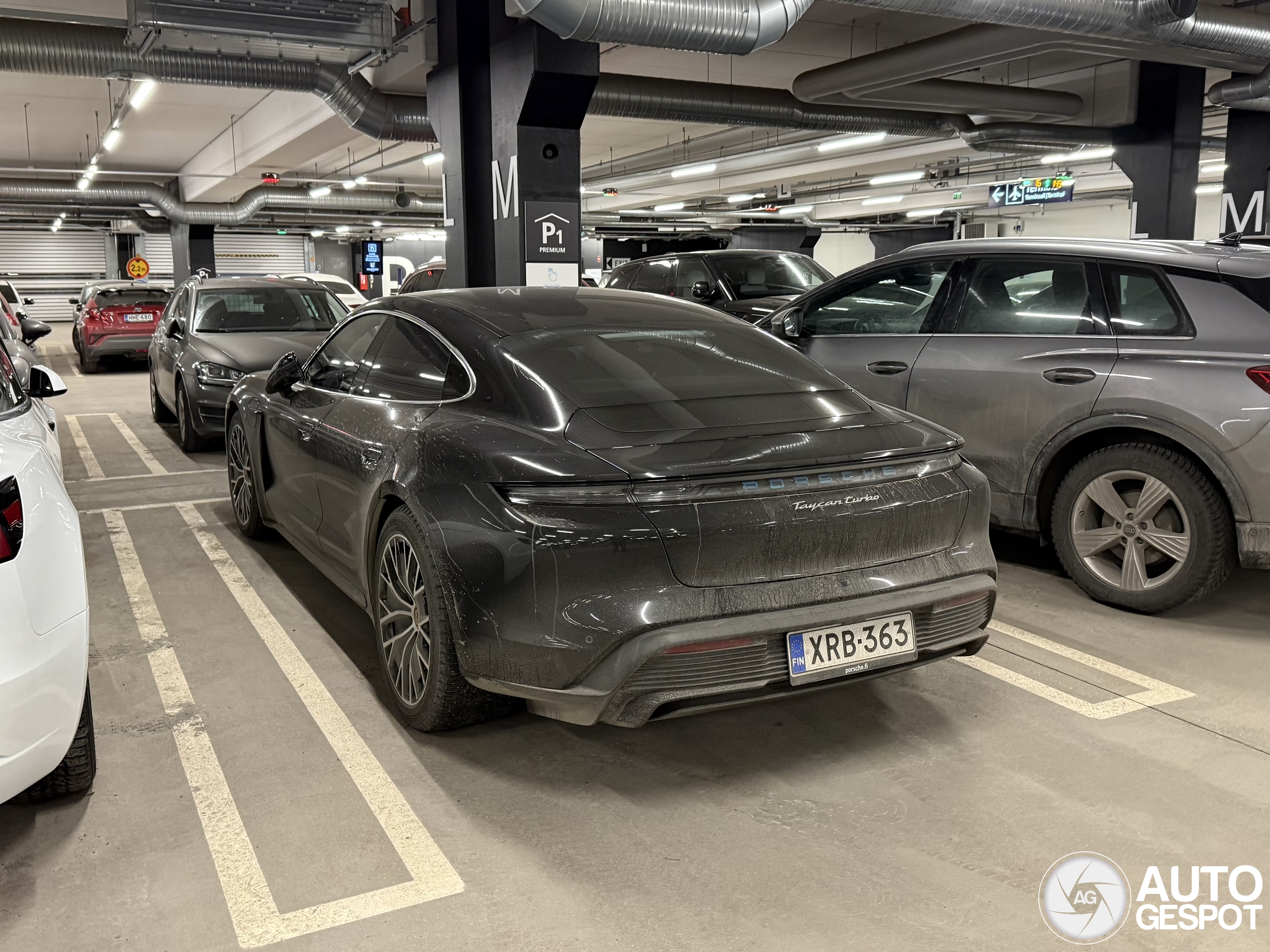 Porsche Taycan Turbo