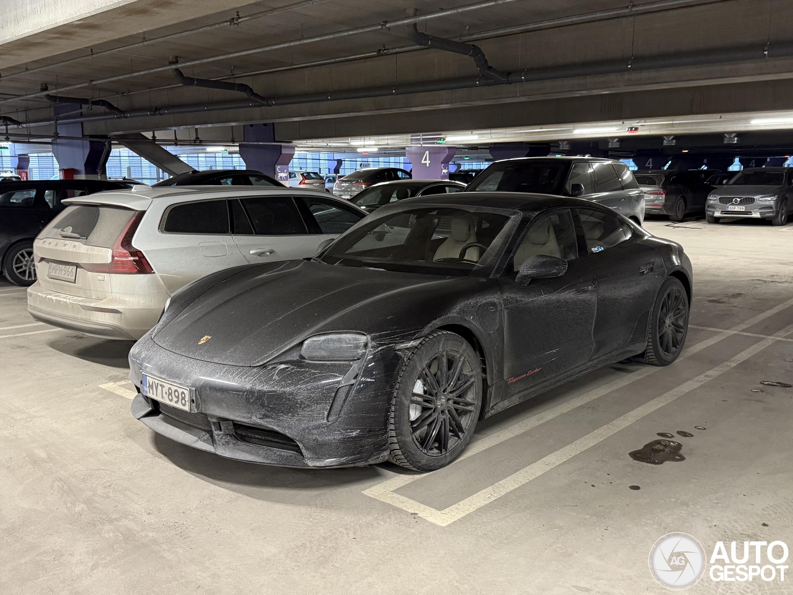 Porsche Taycan Turbo