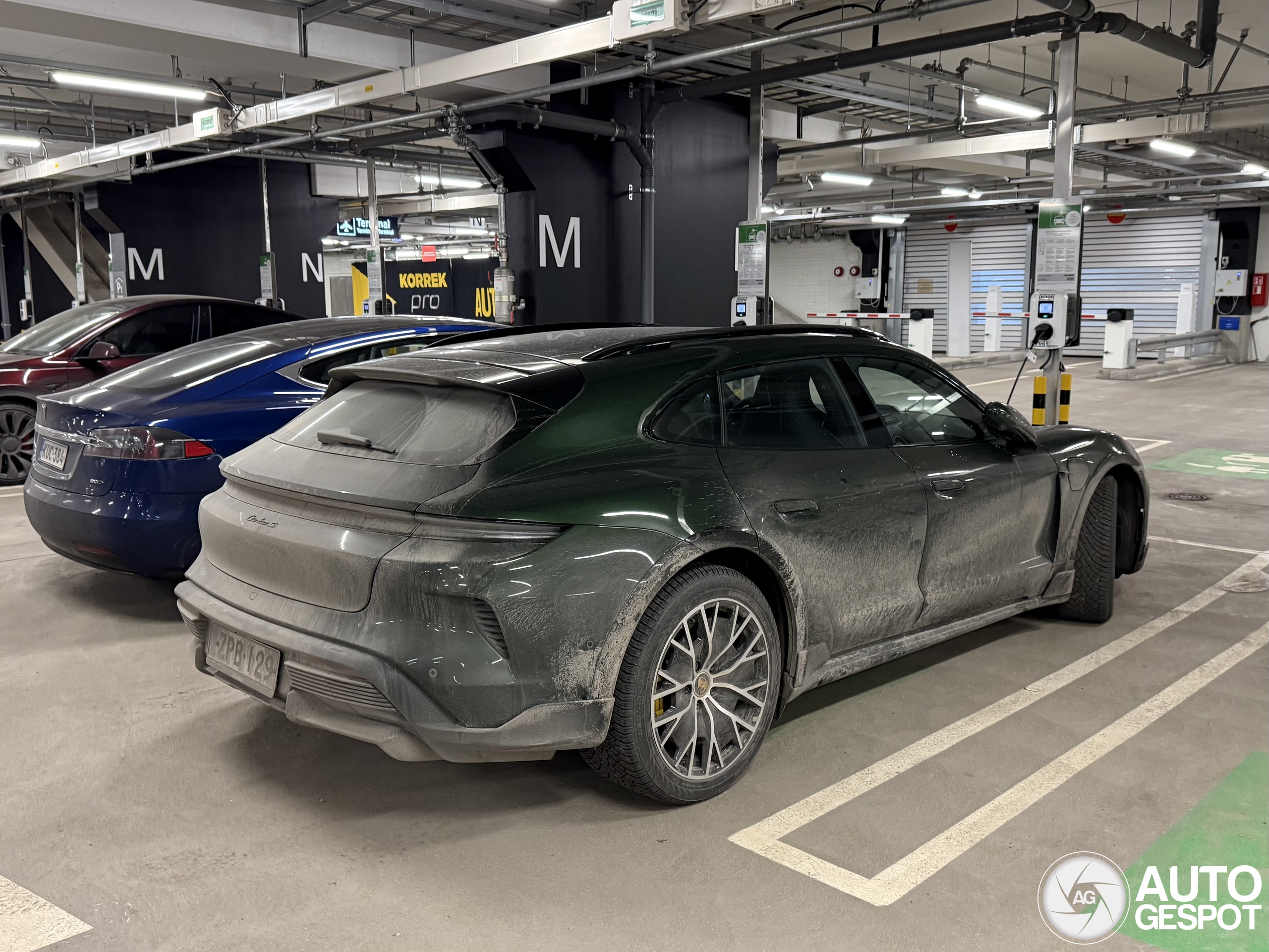 Porsche Taycan Turbo S Cross Turismo MkII