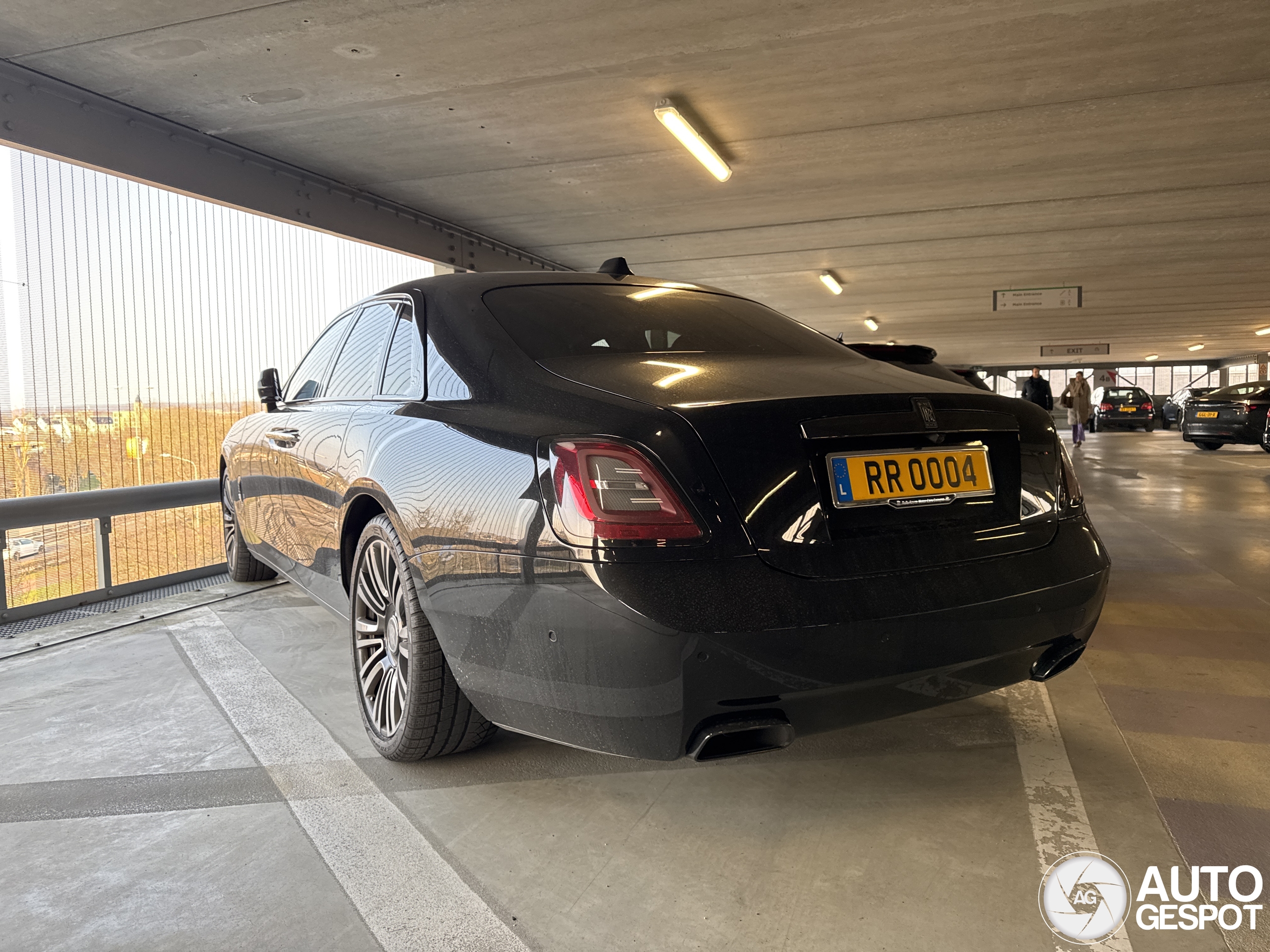 Rolls-Royce Ghost Black Badge 2021