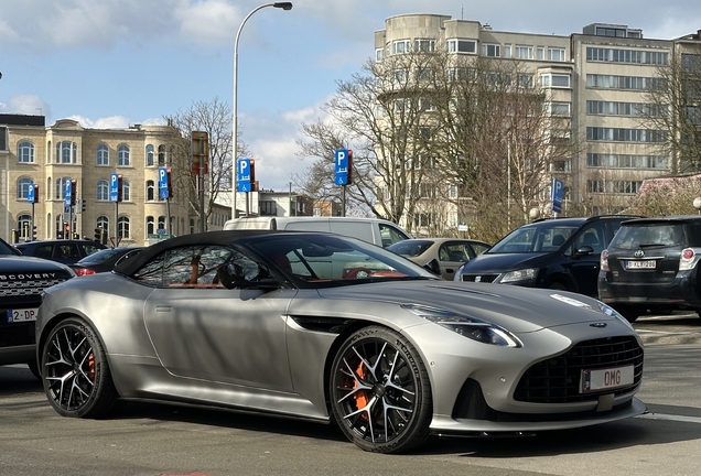 Aston Martin DB12 Volante