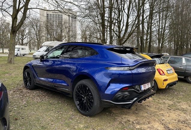 Aston Martin DBX707