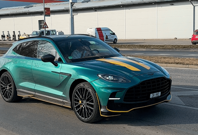 Aston Martin DBX707
