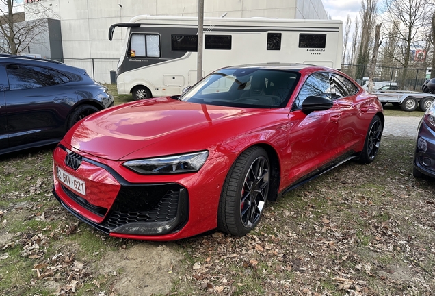 Audi RS E-Tron GT 2025