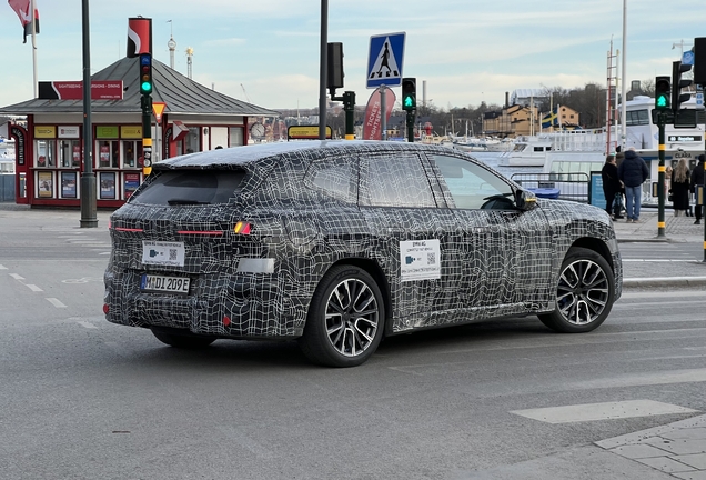 BMW iX3