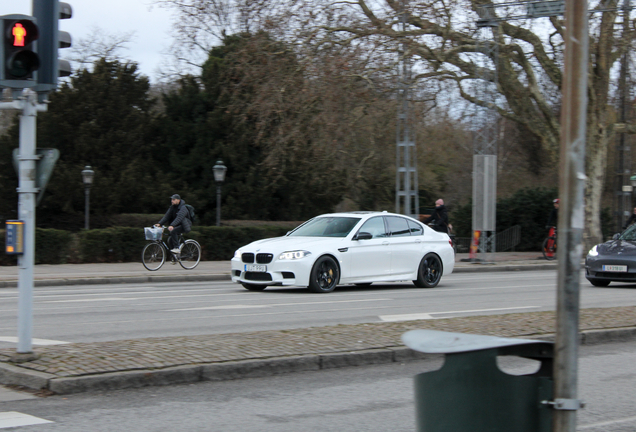 BMW M5 F10 2014 Performance Edition