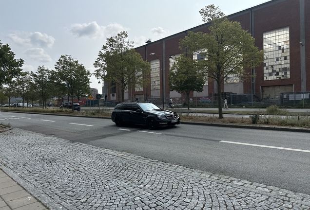 Mercedes-Benz C 63 AMG Estate 2012