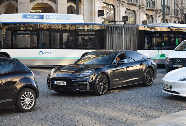Porsche 972 Panamera Turbo E-Hybrid